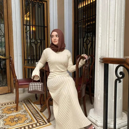 Amelie | Strickkleid Lang Damen Kurzarm Geripptes Maxikleid