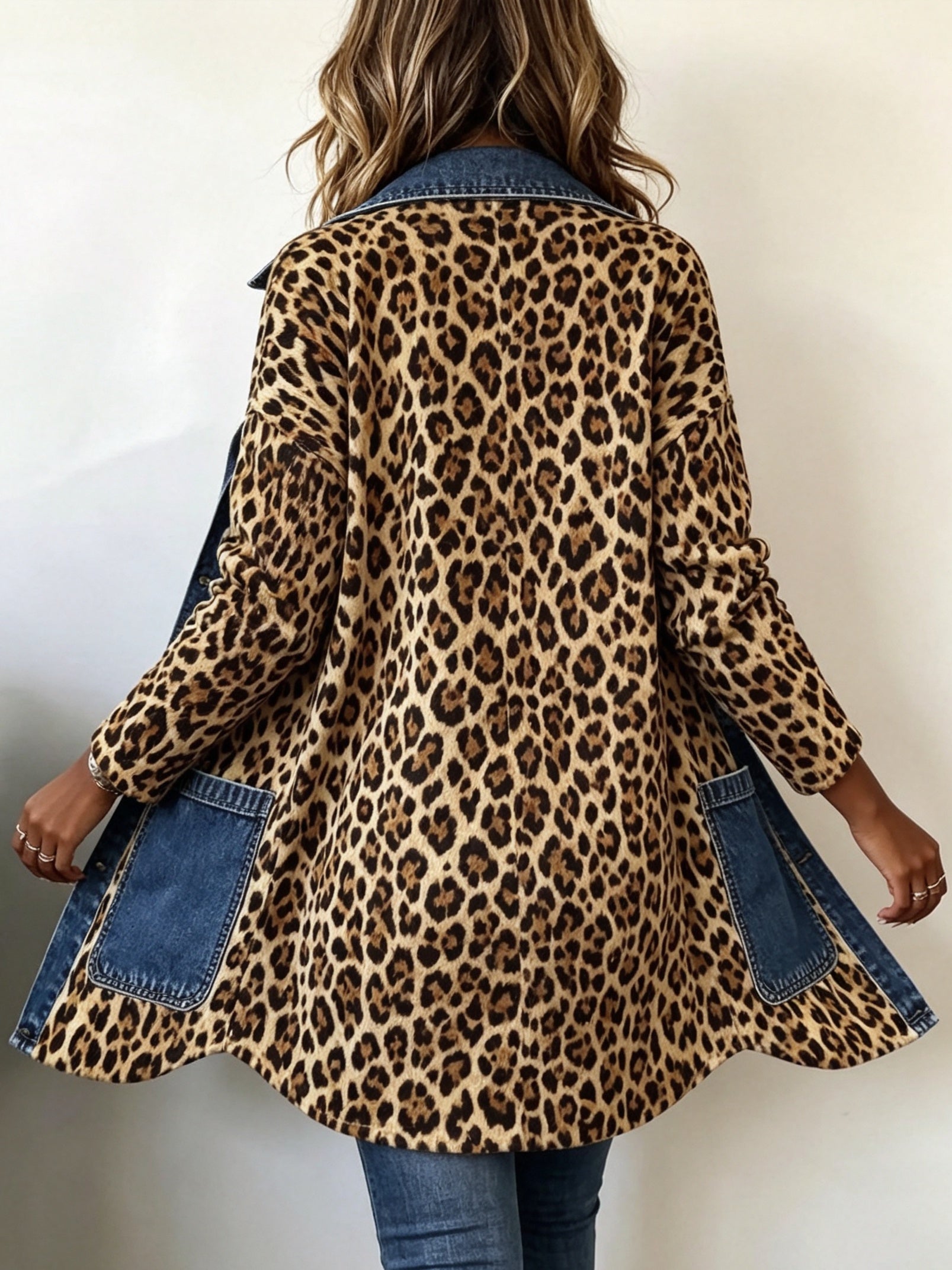 Antonia | Jeansjacke Damen Leoparden-Print Lang Druckknöpfe