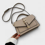 Borbála | Crossbody Táska Női Átvetős Csat Díszítéssel