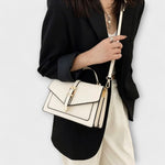 Borbála | Crossbody Táska Női Átvetős Csat Díszítéssel