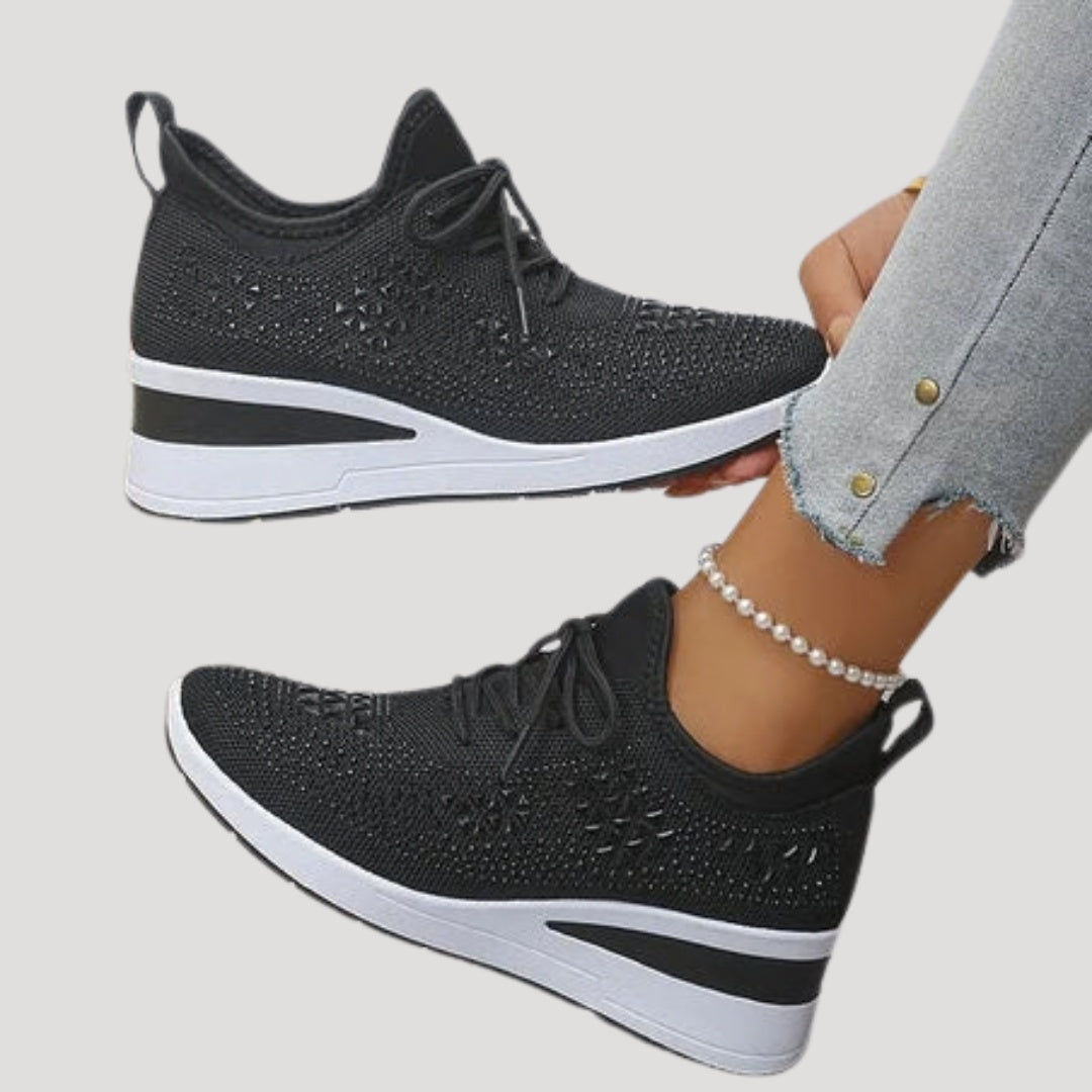 Dóra | Női Platform Sneaker Strasszos Sportcipő