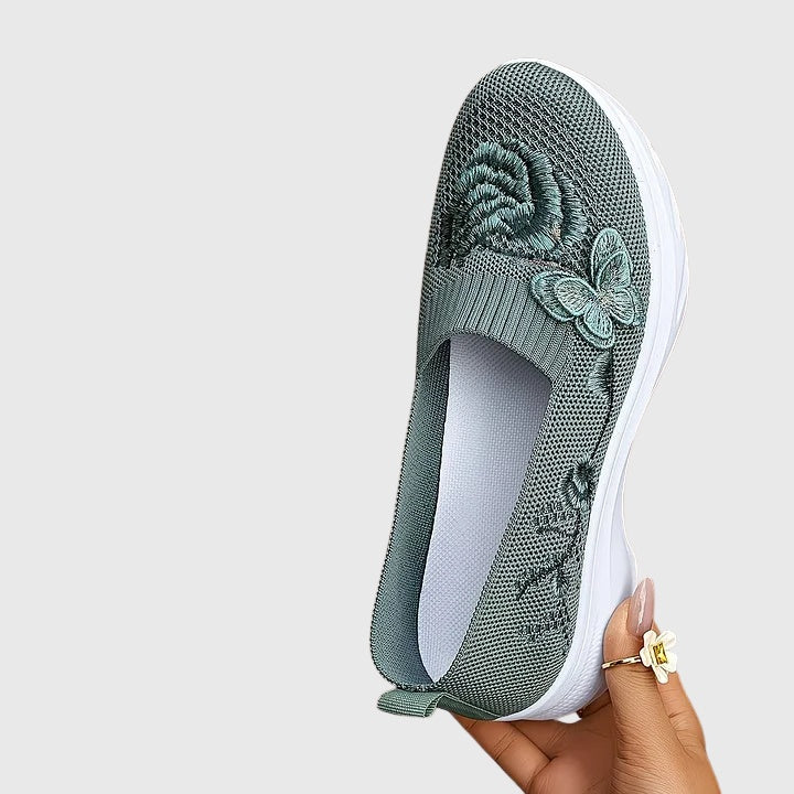 Eszter | Slip-On Sneaker Női Hímzett Pillangós