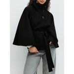 Gabriela | Cape-Mantel mit Gürtel Damen Stehkragen Wolloptik