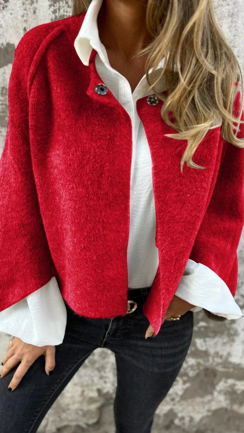 Katharina | Wolljacke Damen Kurz Flauschig Knöpfe