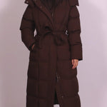 Katja | Lange Daunenjacke Damen mit Kapuze Taillengürtel