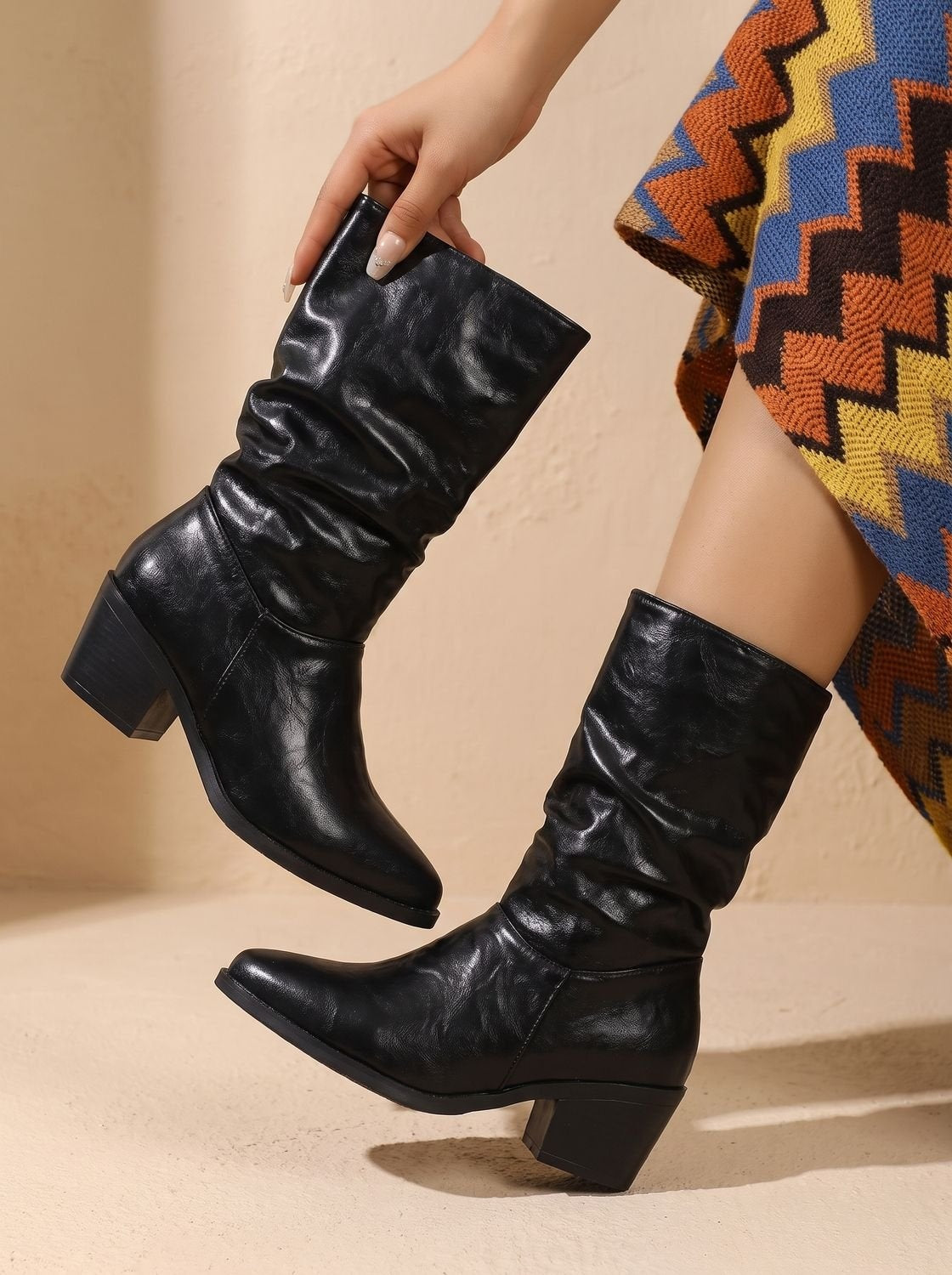 Leonie | Stiefeletten Damen Slouch Kunstleder Blockabsatz Spitze