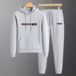 Leonie | Trainingsanzug Herren Hoodie Set mit Jogginghose Aufdruck