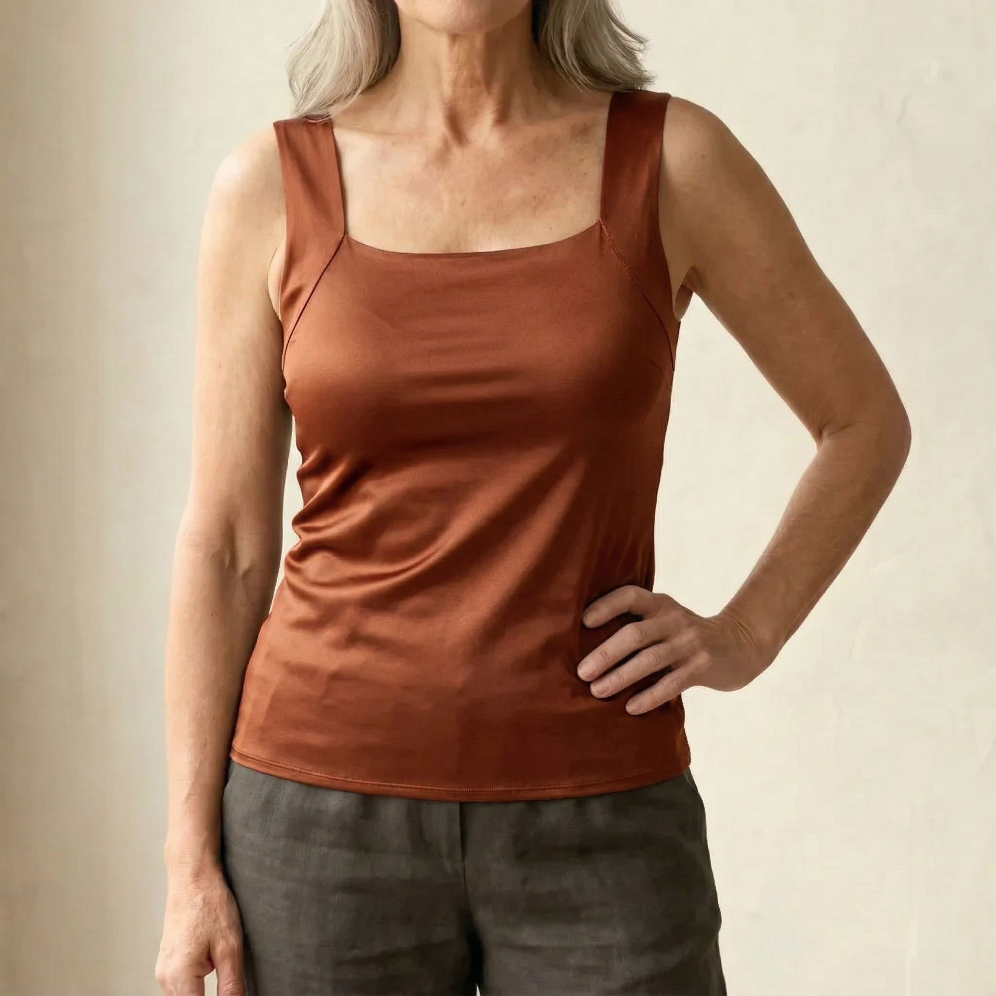 Luca | Beépített Melltartós Tanktop Női Négyszögletes Nyakú