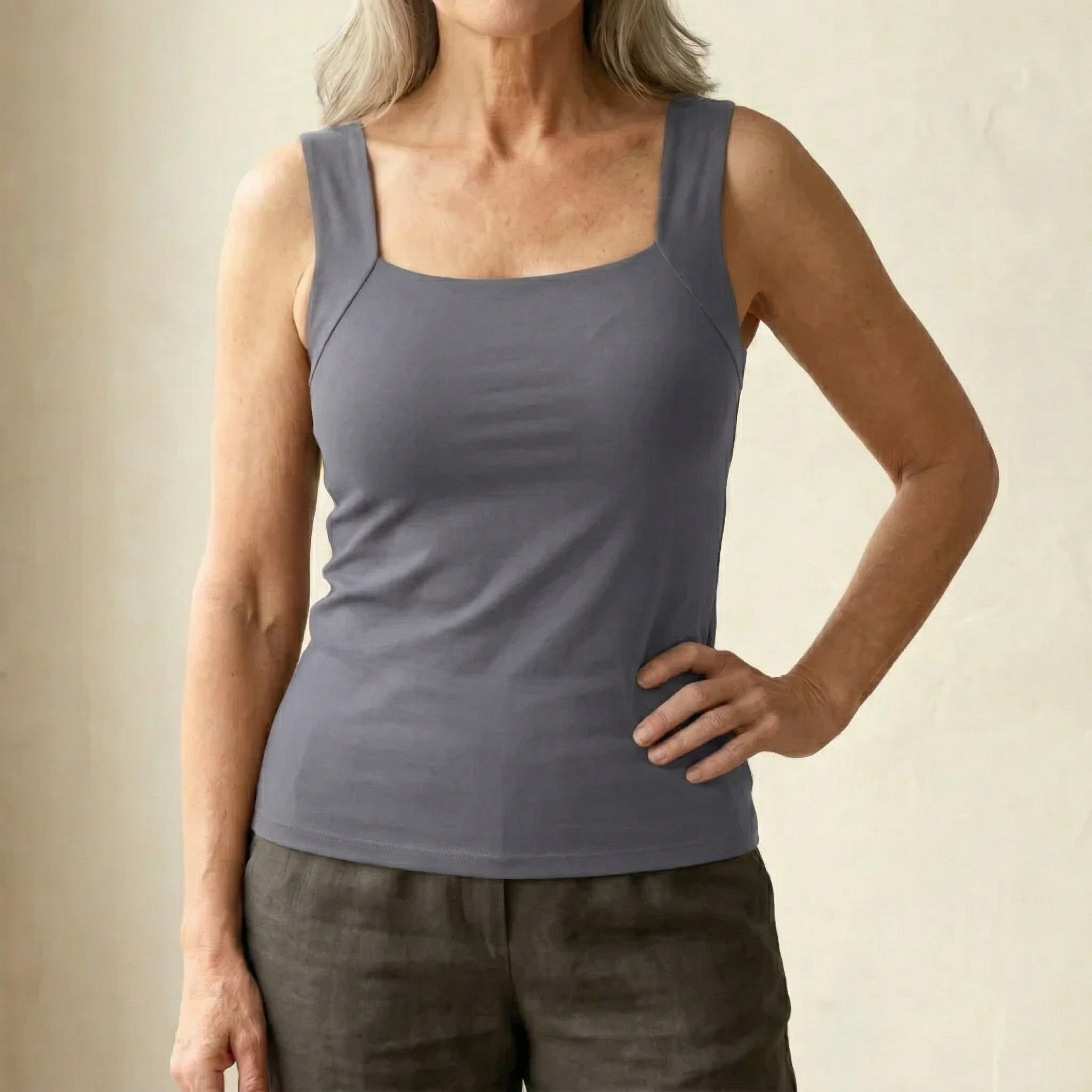 Luca | Beépített Melltartós Tanktop Női Négyszögletes Nyakú