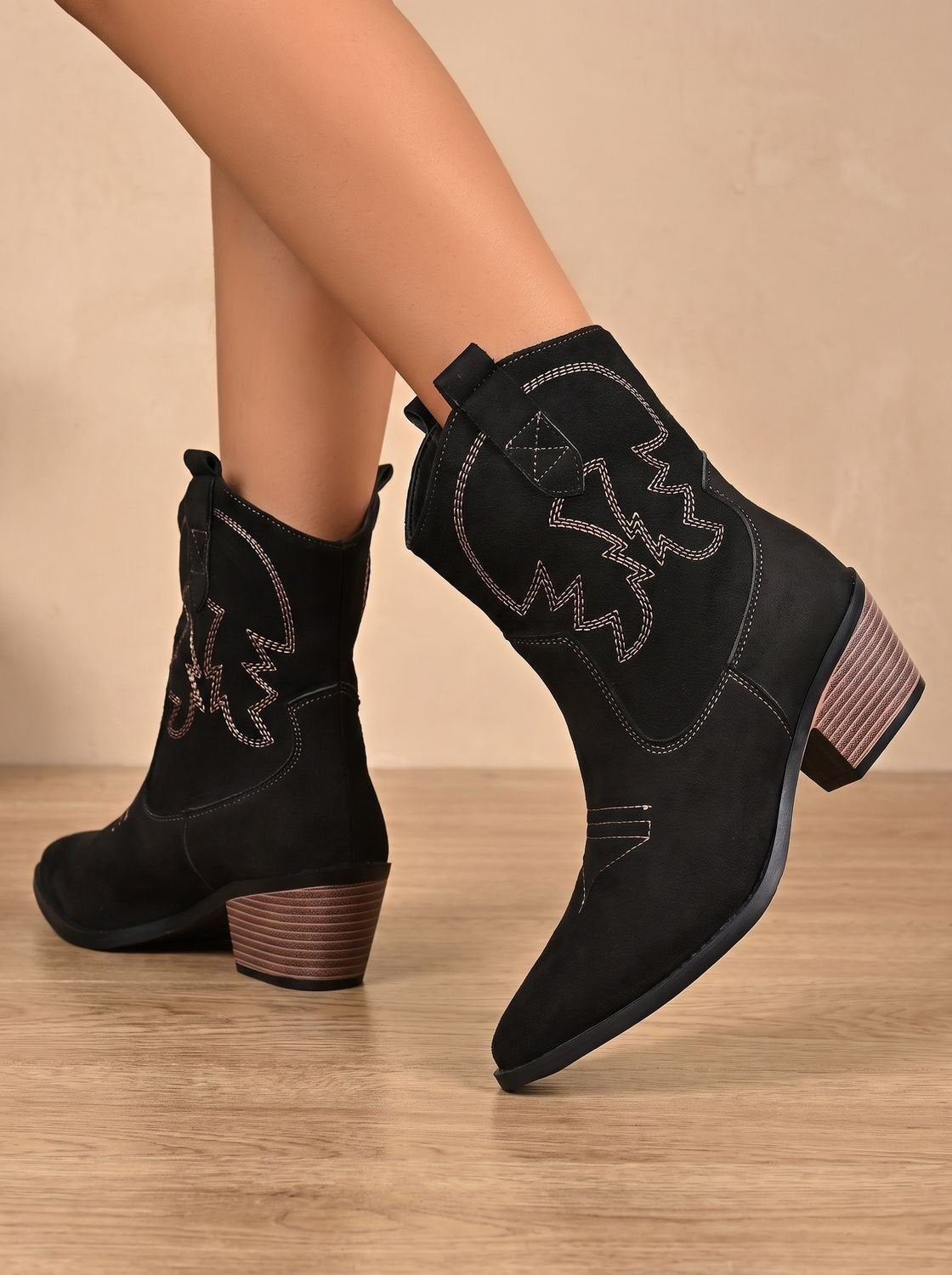 Luisa | Westernstiefelette Damen Veloursleder-Optik Blockabsatz Stickerei