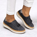 Nikolett | Slip-On Cipő Női Perforált Bojtdíszes Platform