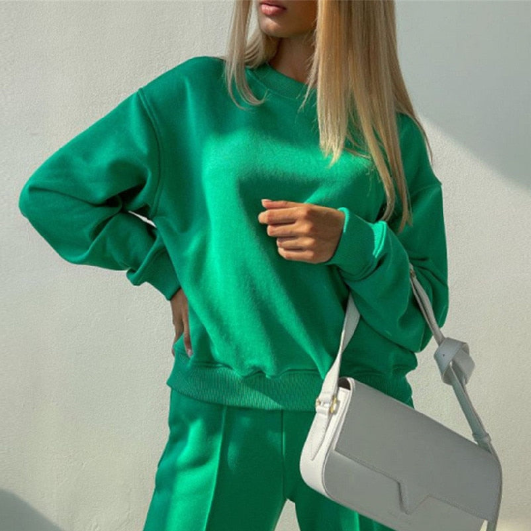 Nóra | Női Melegítő Szett Oversize Kerek Nyakú