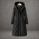 Priska | Lange Daunenjacke Damen mit Kapuze Taillenzug