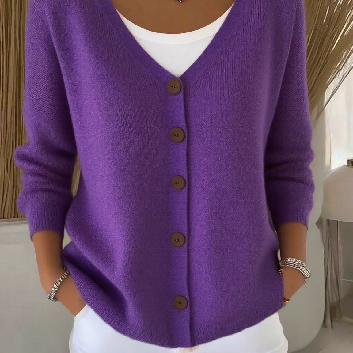 Rosalie | Strickjacke Damen V-Ausschnitt Knopfleiste Langarm