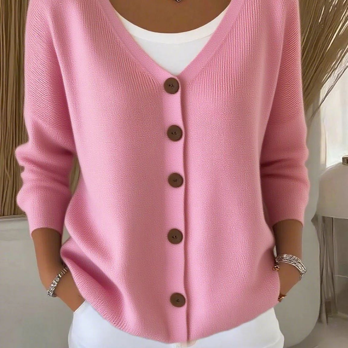 Rosalie | Strickjacke Damen V-Ausschnitt Knopfleiste Langarm