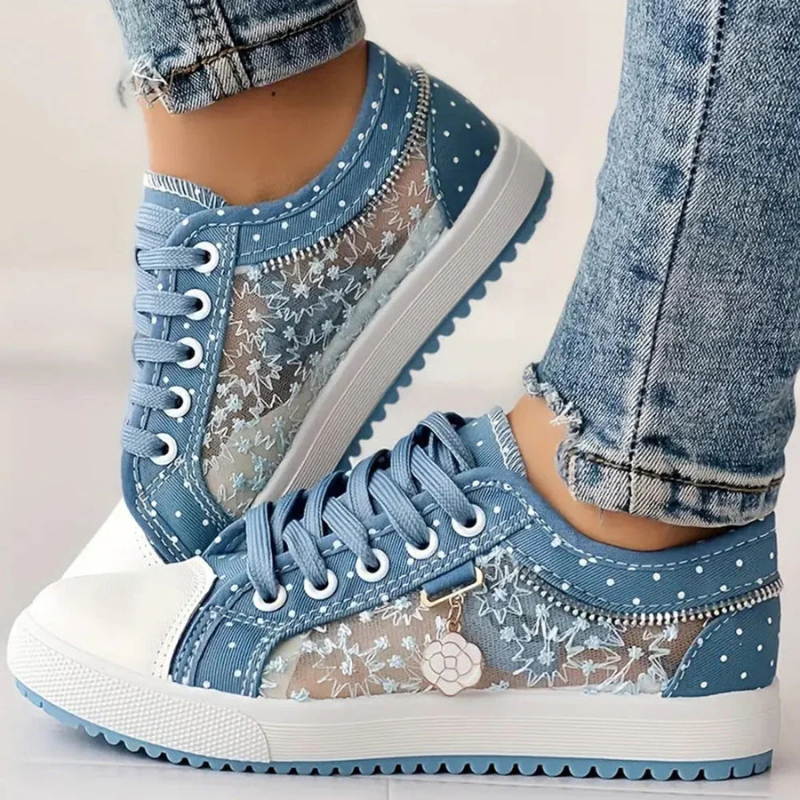 Sarolta | Denim Sneaker Női Fűzős Strassz Díszítéssel
