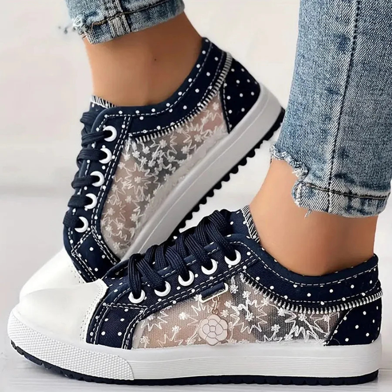 Sarolta | Denim Sneaker Női Fűzős Strassz Díszítéssel