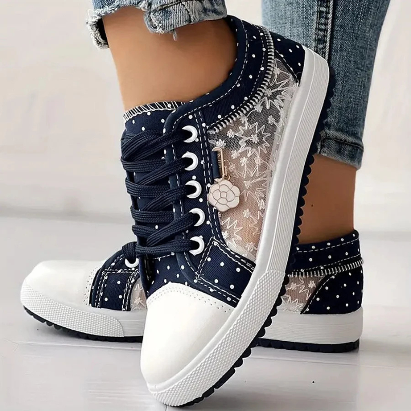 Sarolta | Denim Sneaker Női Fűzős Strassz Díszítéssel